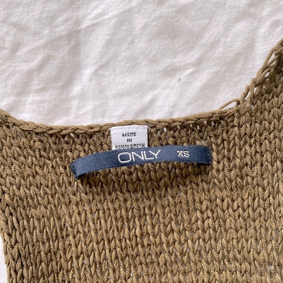 Olive green tank. Loose fitting, longer at the back. Great for beach days! - Picture 2 of 2